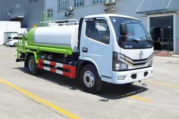國(guó)六東風(fēng)5方綠化灑水車